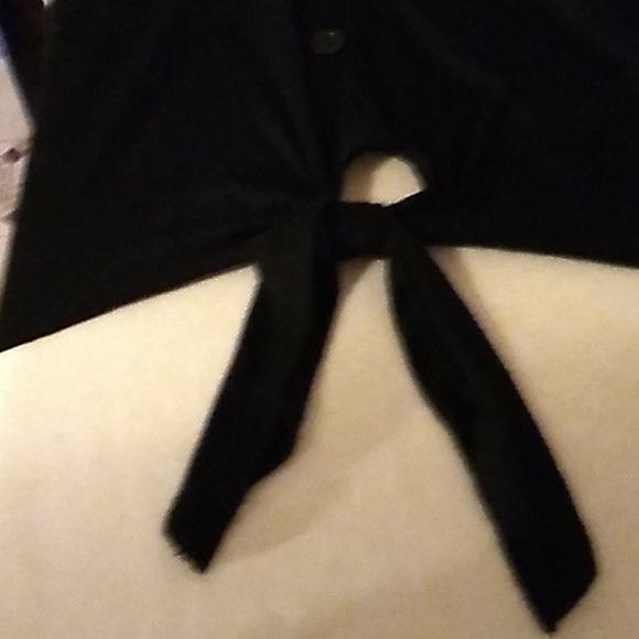 ☆ No boundries womans shirt size medium. - Picture 4 of 4